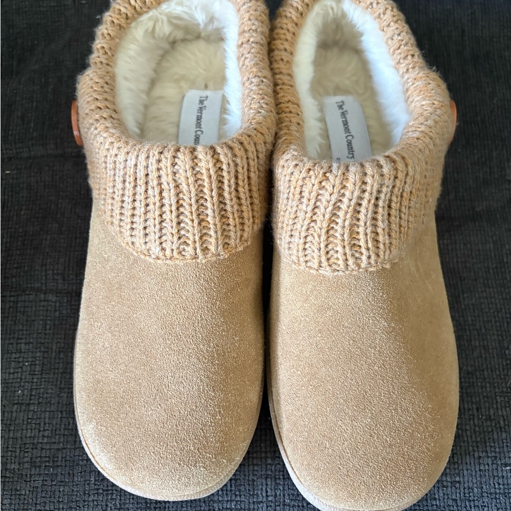 Women's Tan Knit Cuff Slippers